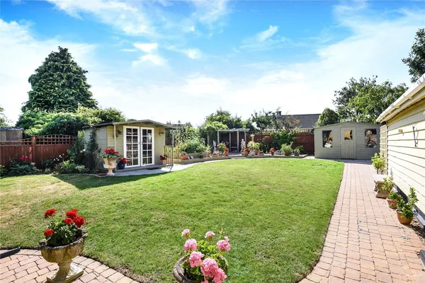 Cemetery Road, Wickhambrook, CB8 photo 8