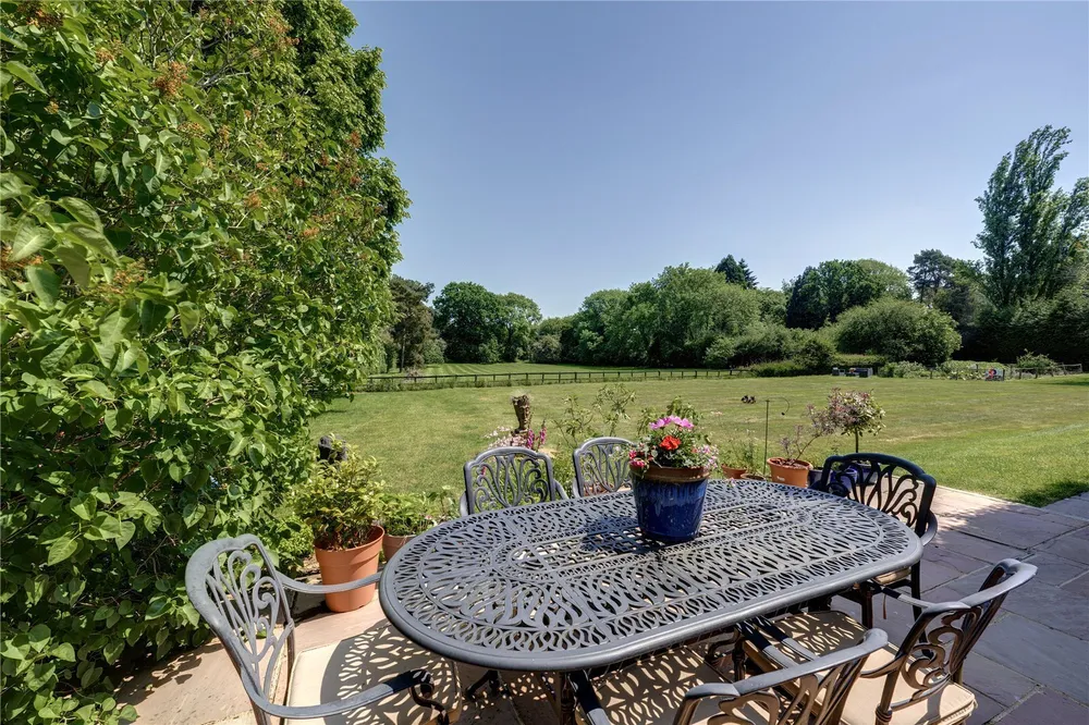 Vicarage Lane, Bovingdon, HP3