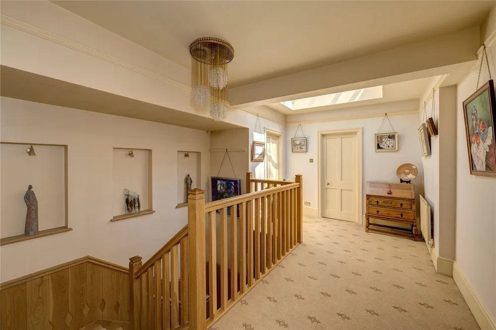 Vicarage Lane, Bovingdon, HP3