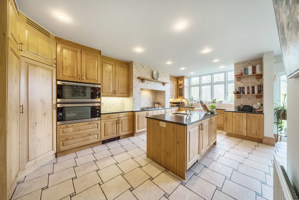 Vicarage Lane, Bovingdon, HP3