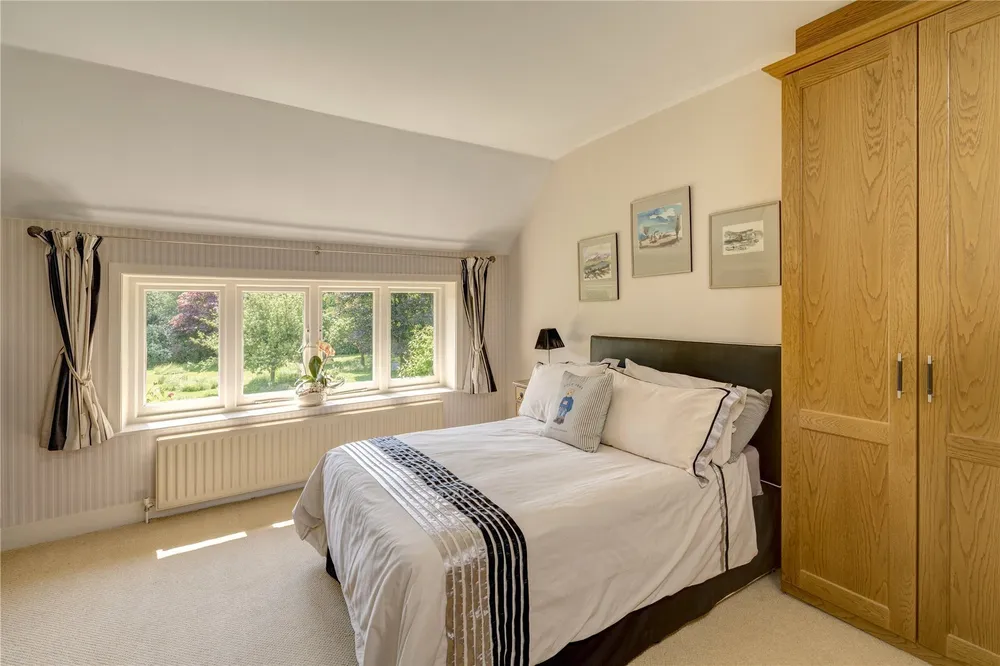 Vicarage Lane, Bovingdon, HP3