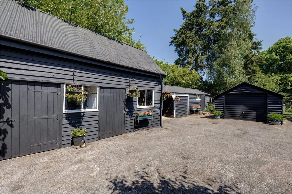 Vicarage Lane, Bovingdon, HP3