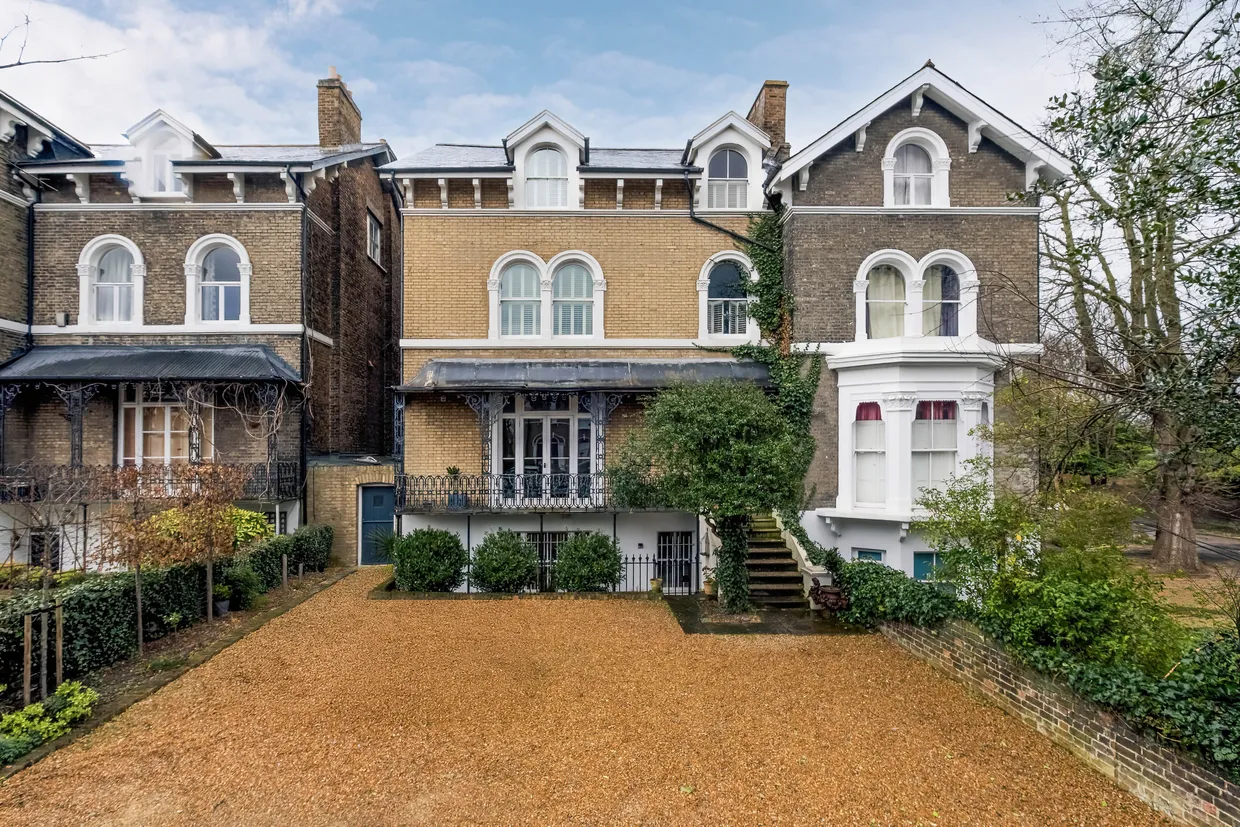Kidbrooke Park Road, London, SE3 photo 2