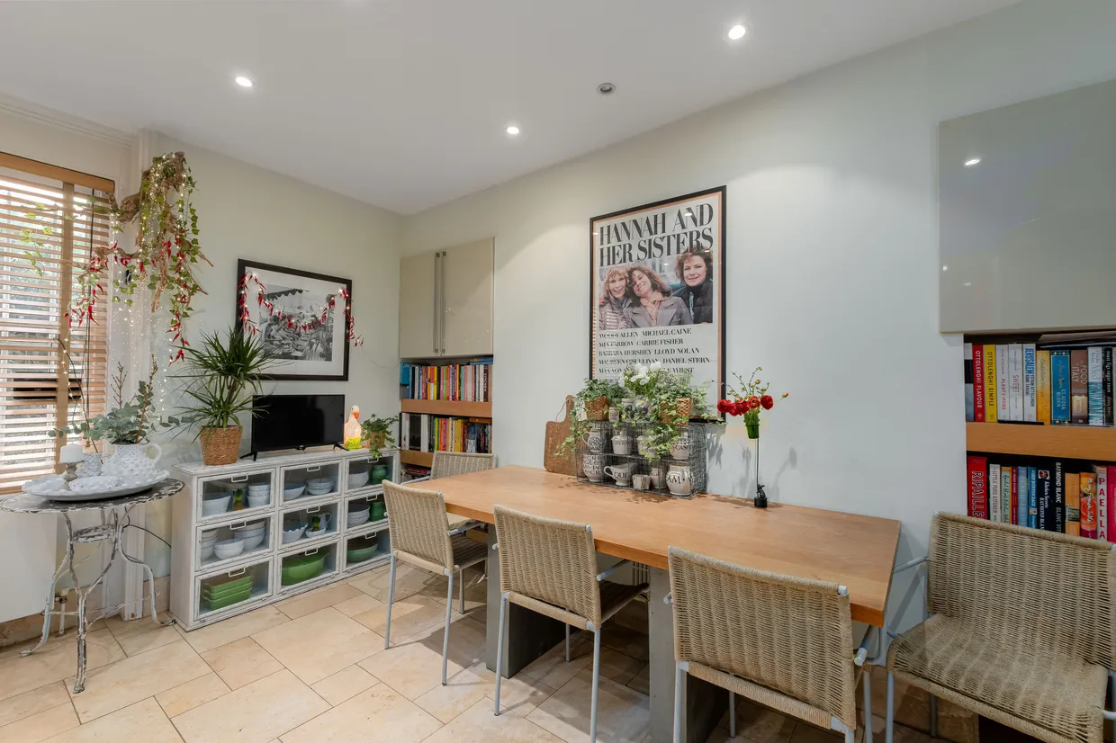 Kidbrooke Park Road, London, SE3 photo 19