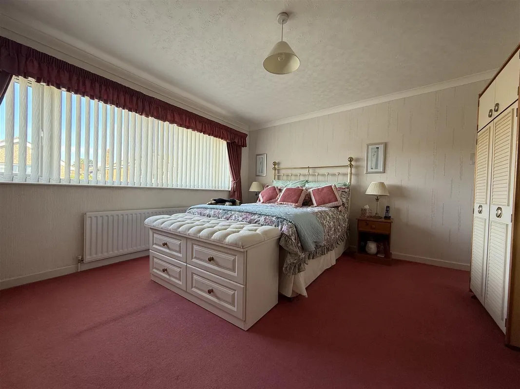 Holmwood Drive, Meanwood, LS6