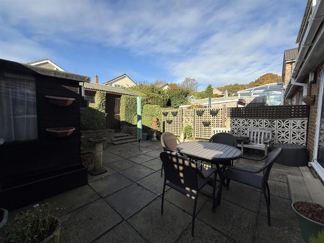 Holmwood Drive, Meanwood, LS6