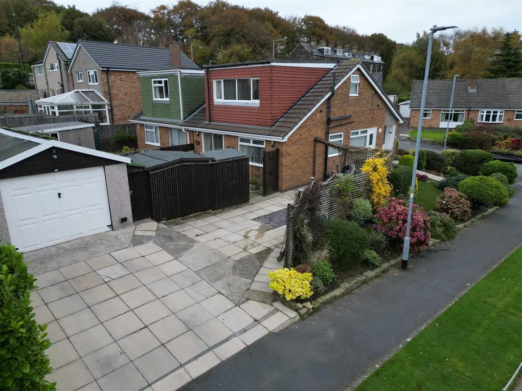 Holmwood Drive, Meanwood, LS6