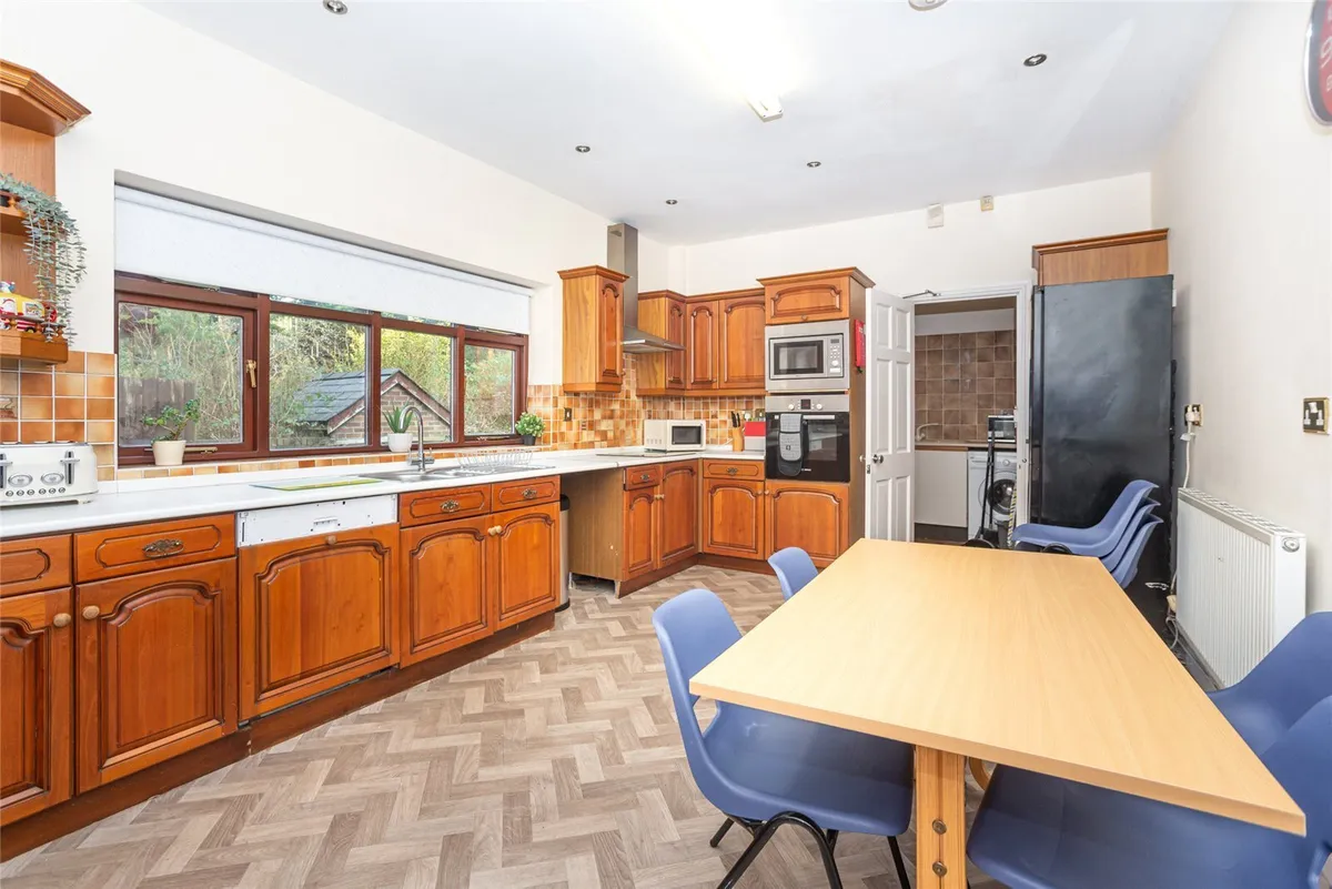 Llanrug, Caernarfon, Gwynedd, LL55