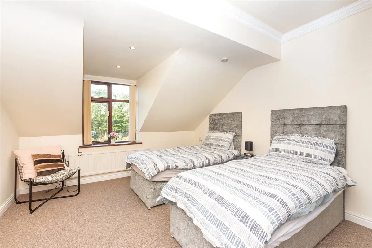 Llanrug, Caernarfon, Gwynedd, LL55