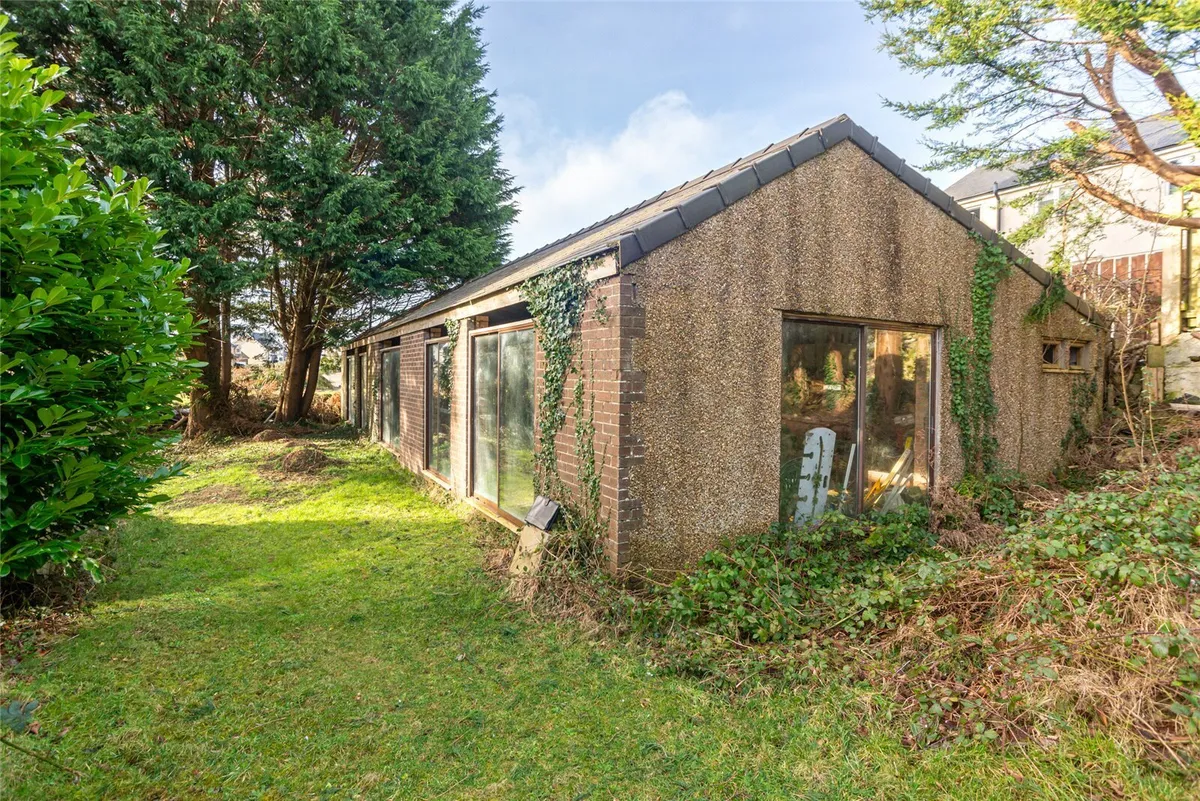 Llanrug, Caernarfon, Gwynedd, LL55