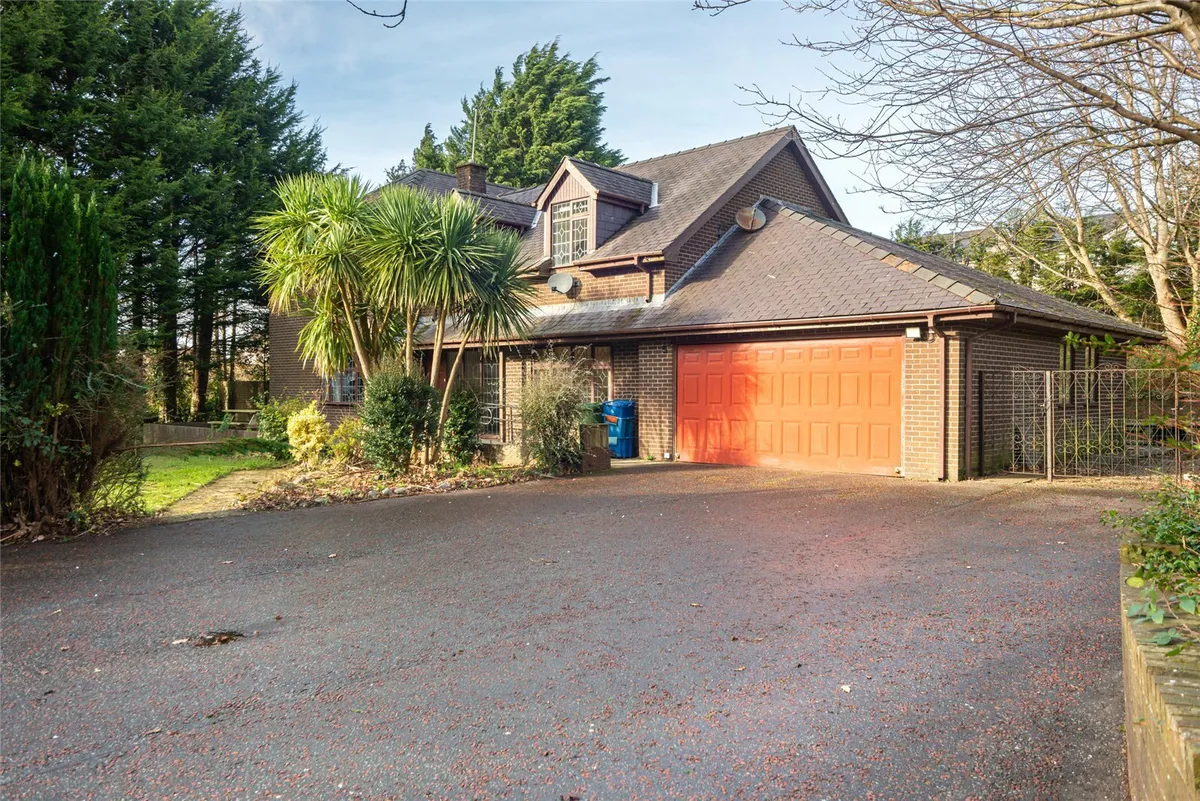 Llanrug, Caernarfon, Gwynedd, LL55