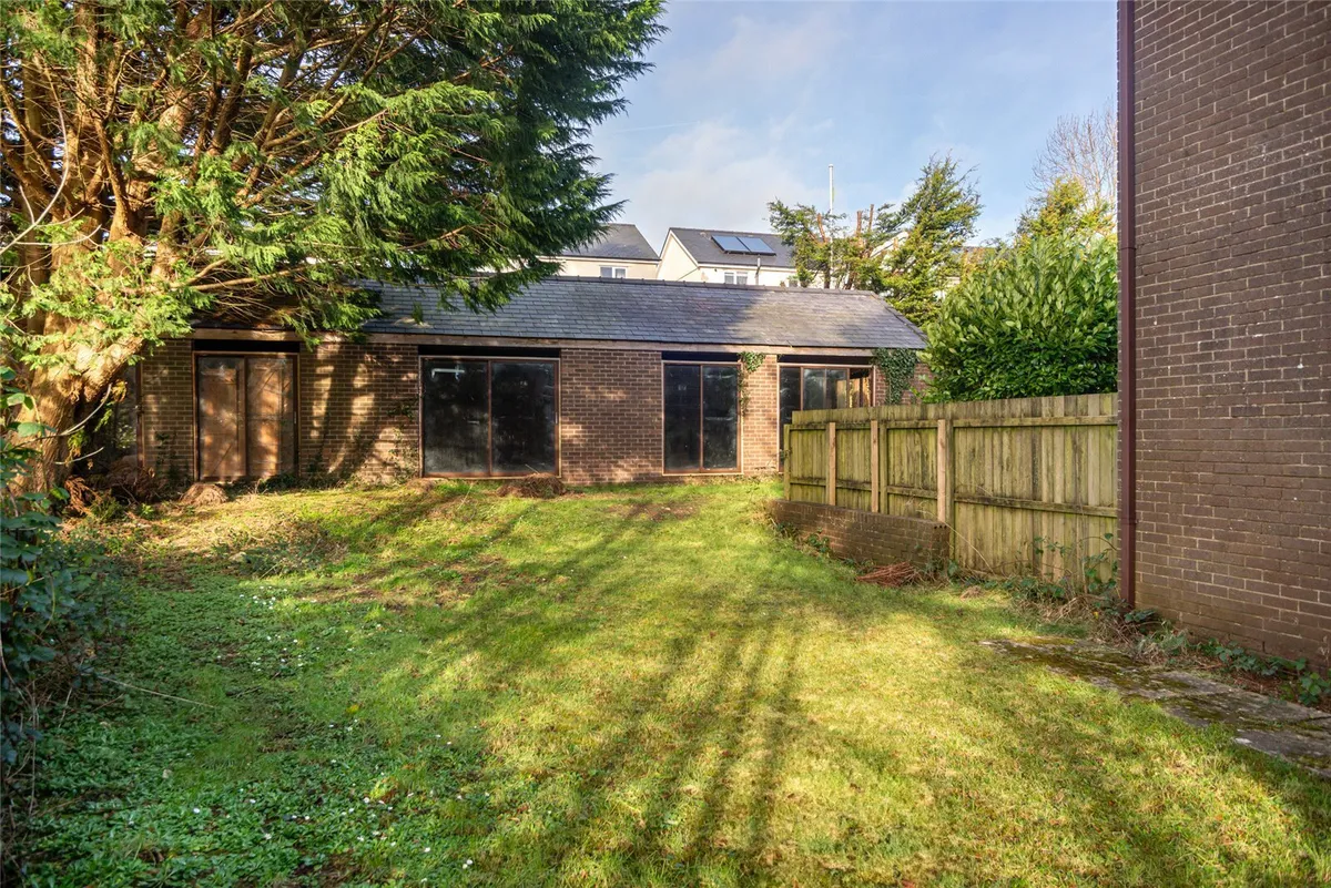 Llanrug, Caernarfon, Gwynedd, LL55