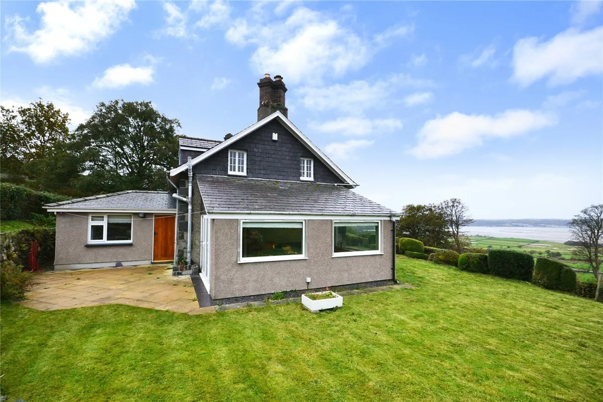 Abergwyngregyn, Llanfairfechan, Gwynedd, LL33