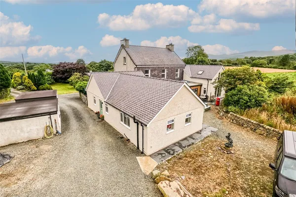 Pentir, Bangor, Gwynedd, LL57