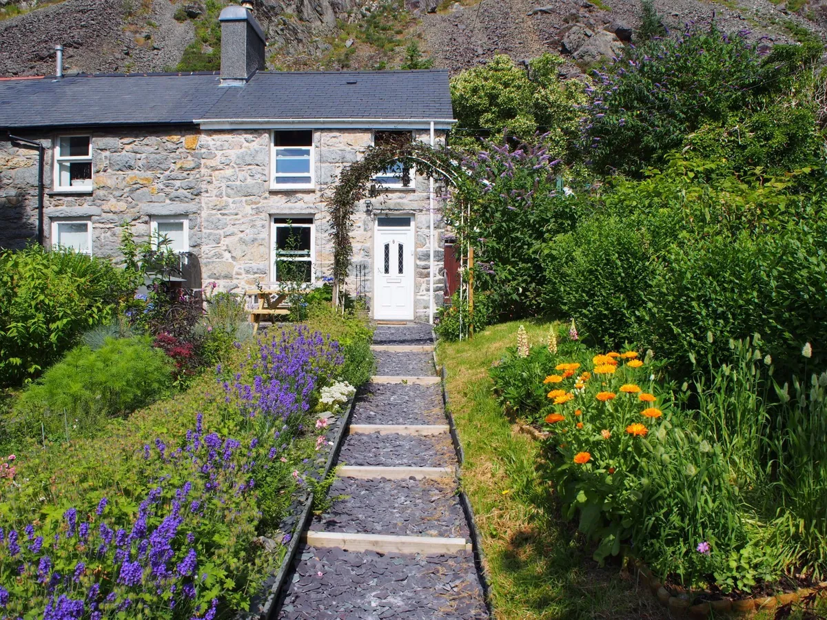 Geufron Terrace, Blaenau Ffestiniog, Gwynedd, LL41