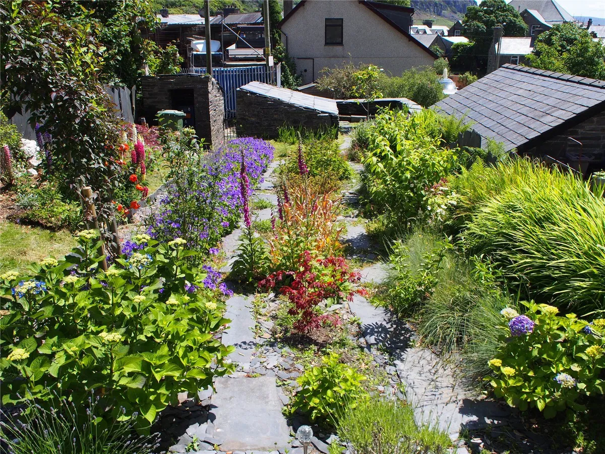 Geufron Terrace, Blaenau Ffestiniog, Gwynedd, LL41