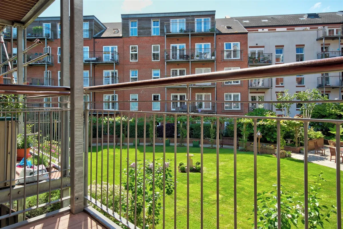 Avon House, Welland Place, Market Harborough