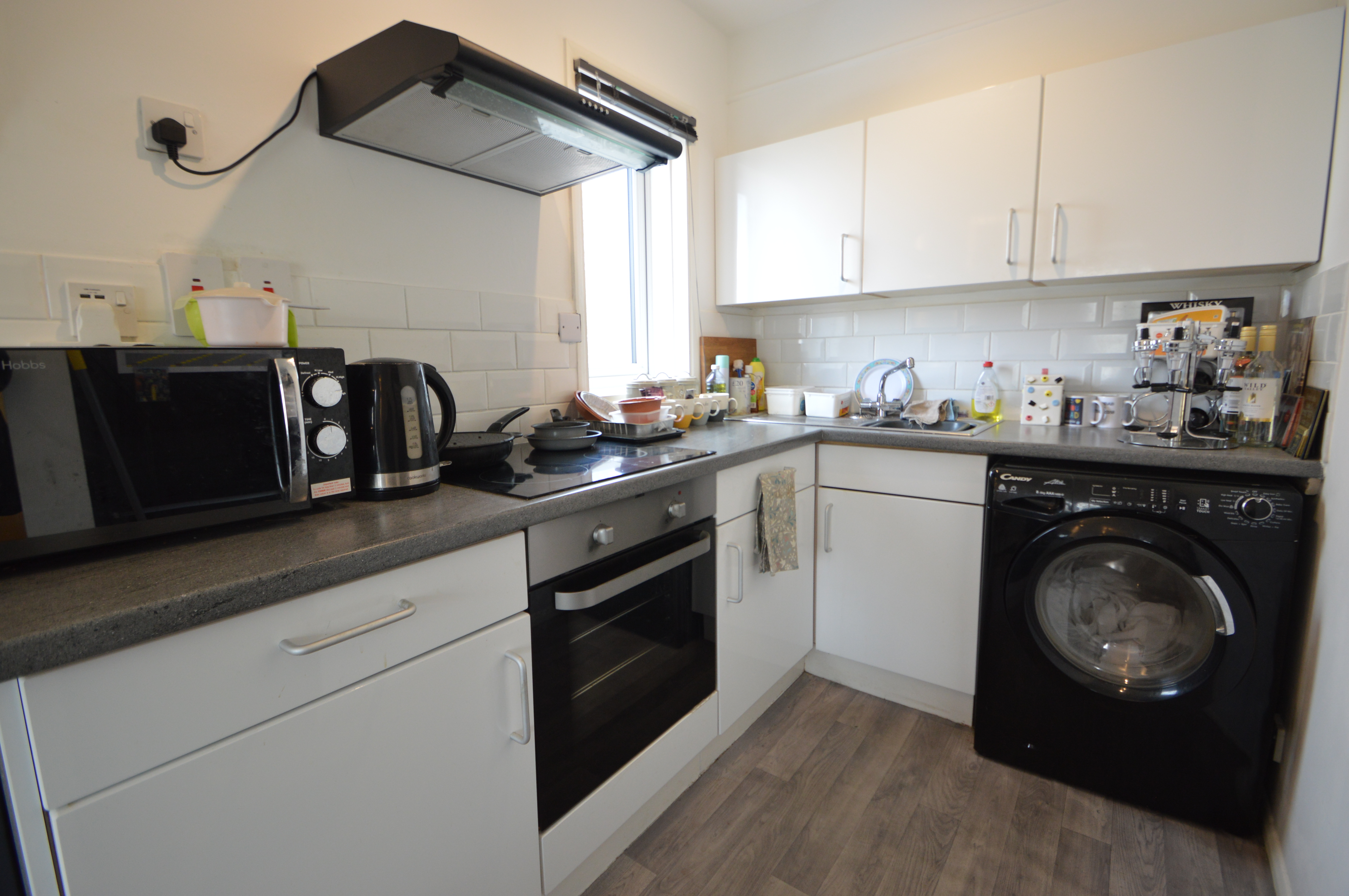 Saxon Close, Surbiton Image 4