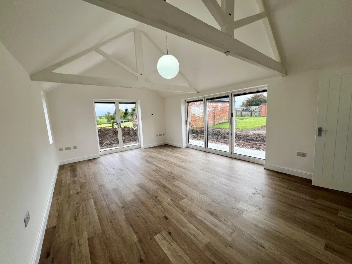 JERICHO LODGE STABLES, LEESTHORPE, MELTON MOWBRAY