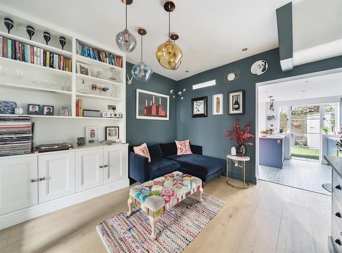 Kilburn Lane, London, W10