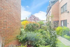 Lawnsmead Gardens, Newport Pagnell