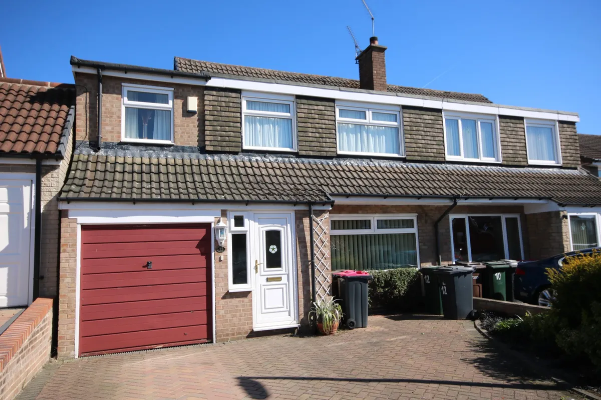 12 Laycock Avenue, Aston, Sheffield, S26 2FU
