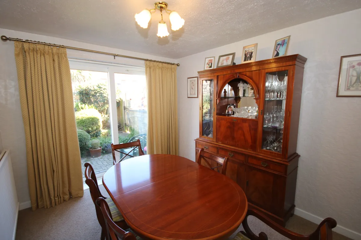 12 Laycock Avenue, Aston, Sheffield, S26 2FU