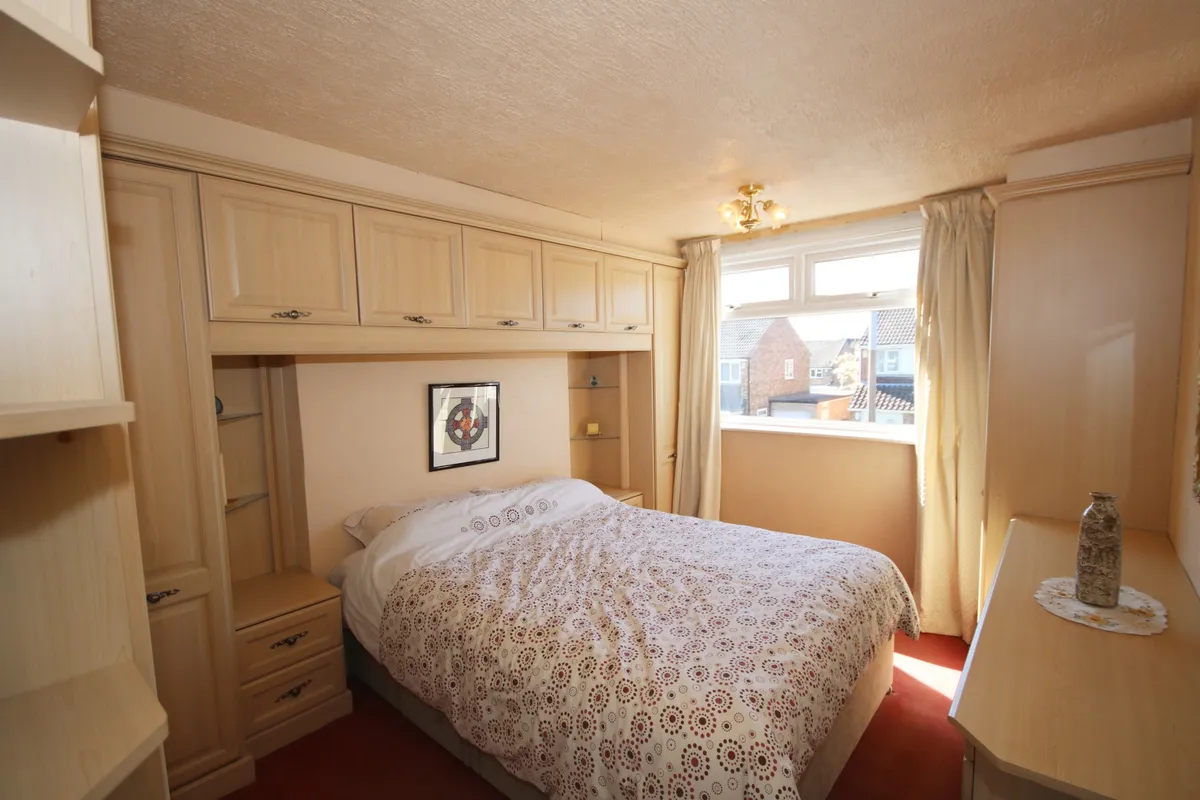 12 Laycock Avenue, Aston, Sheffield, S26 2FU