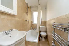 Hawthorn Road, London, N8 photo 9