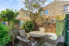 Hawthorn Road, London, N8 photo 11