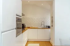 Hawthorn Road, London, N8 photo 15