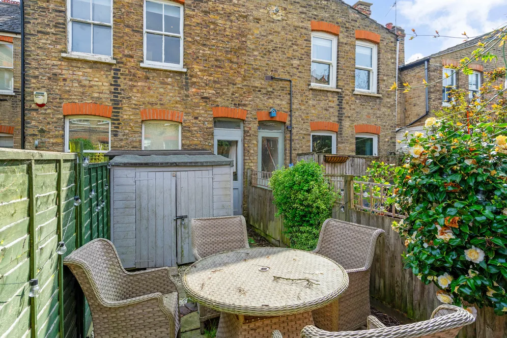 Hawthorn Road, London, N8 photo 19