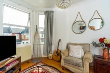 Hawthorn Road, London, N8 photo 22