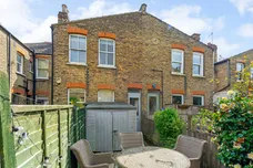 Hawthorn Road, London, N8 photo 23