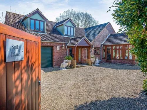 Baconsthorpe Road, Hempstead, Holtphoto