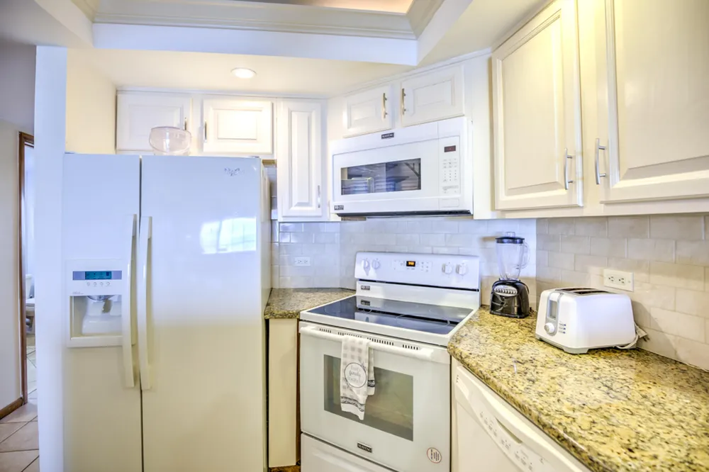 1133 W Ocean Dr, Key Colony Beach, FL 33051