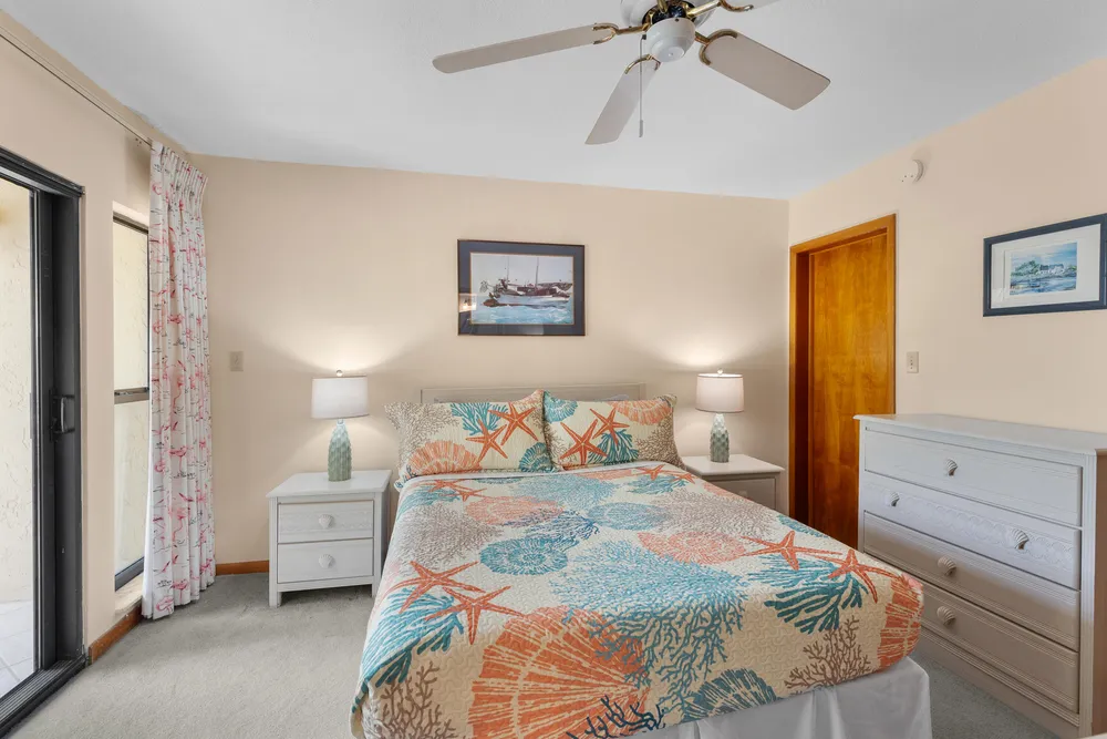 1133 W Ocean Dr, Key Colony Beach, FL 33051