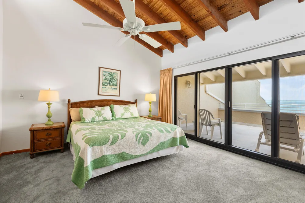 1133 W Ocean Dr, Key Colony Beach, FL 33051