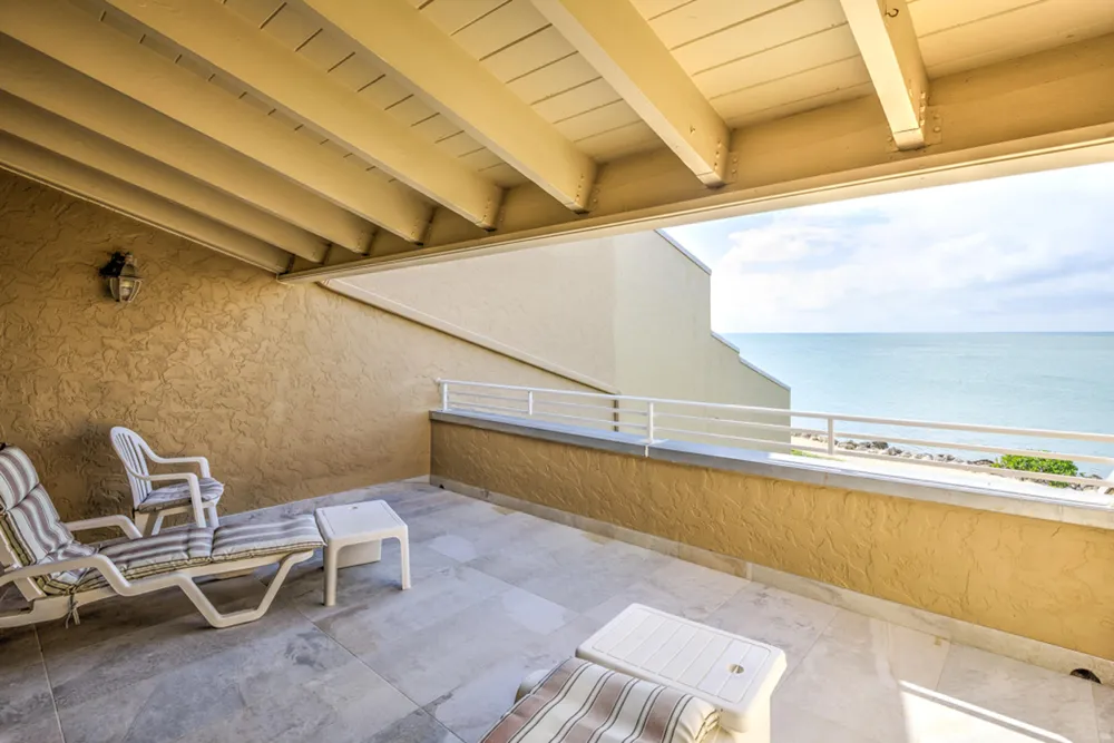 1133 W Ocean Dr, Key Colony Beach, FL 33051