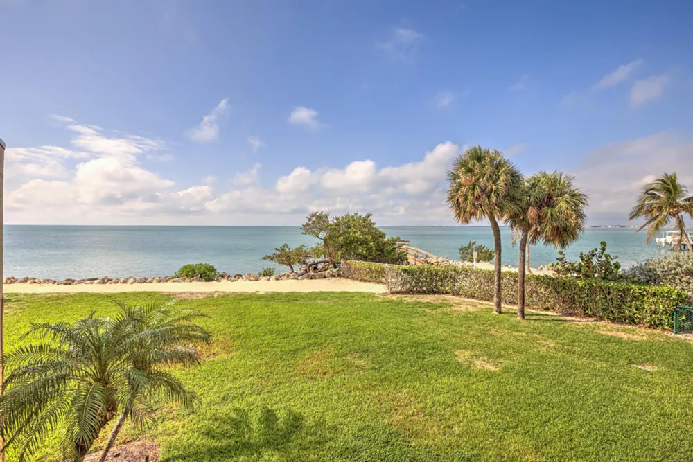 1133 W Ocean Dr, Key Colony Beach, FL 33051