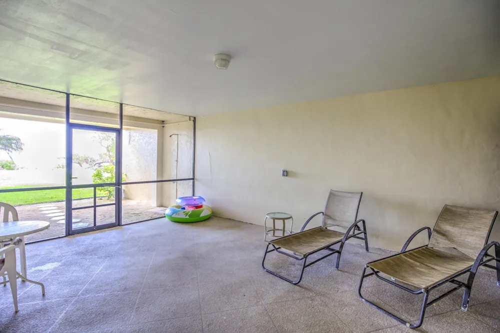 1133 W Ocean Dr, Key Colony Beach, FL 33051