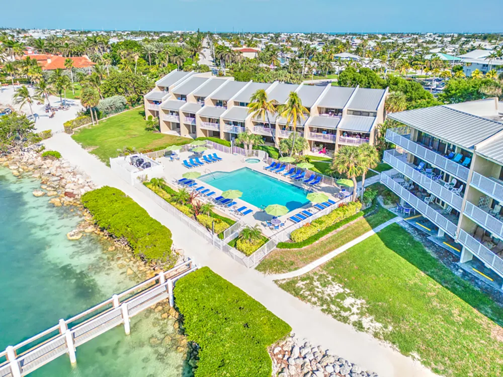 1133 W Ocean Dr, Key Colony Beach, FL 33051