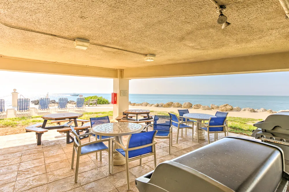 1133 W Ocean Dr, Key Colony Beach, FL 33051