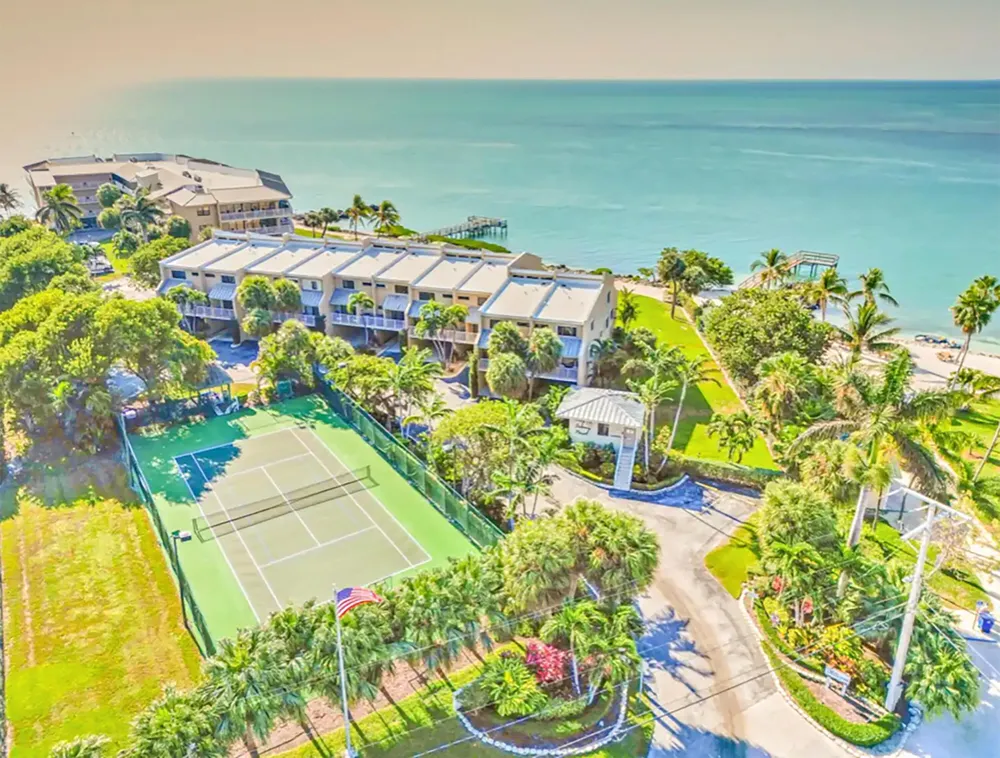 1133 W Ocean Dr, Key Colony Beach, FL 33051