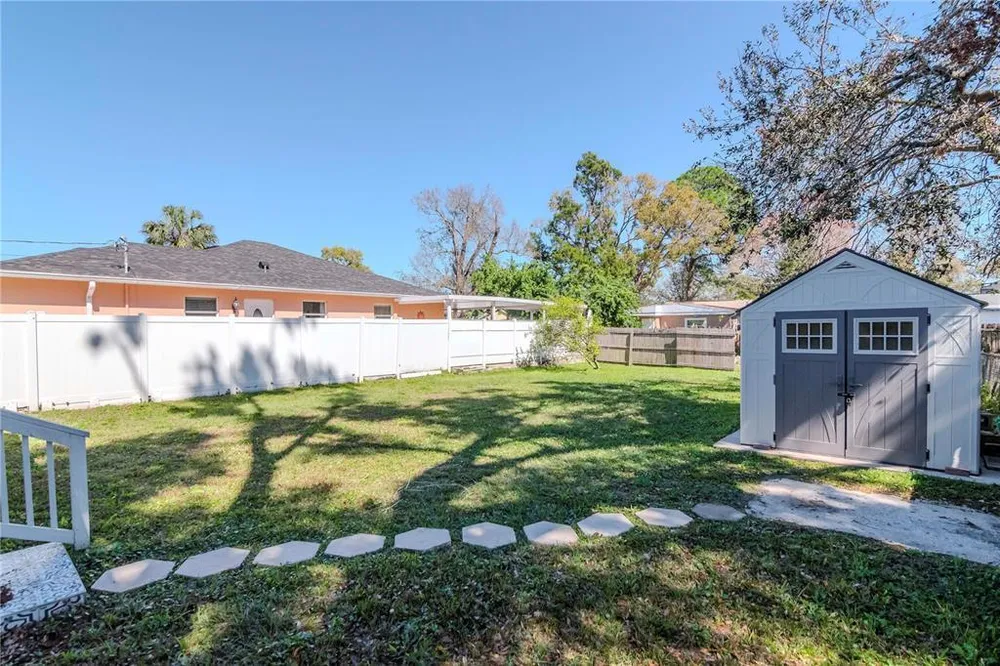 7015 N Dakota Ave, Tampa, FL 33604