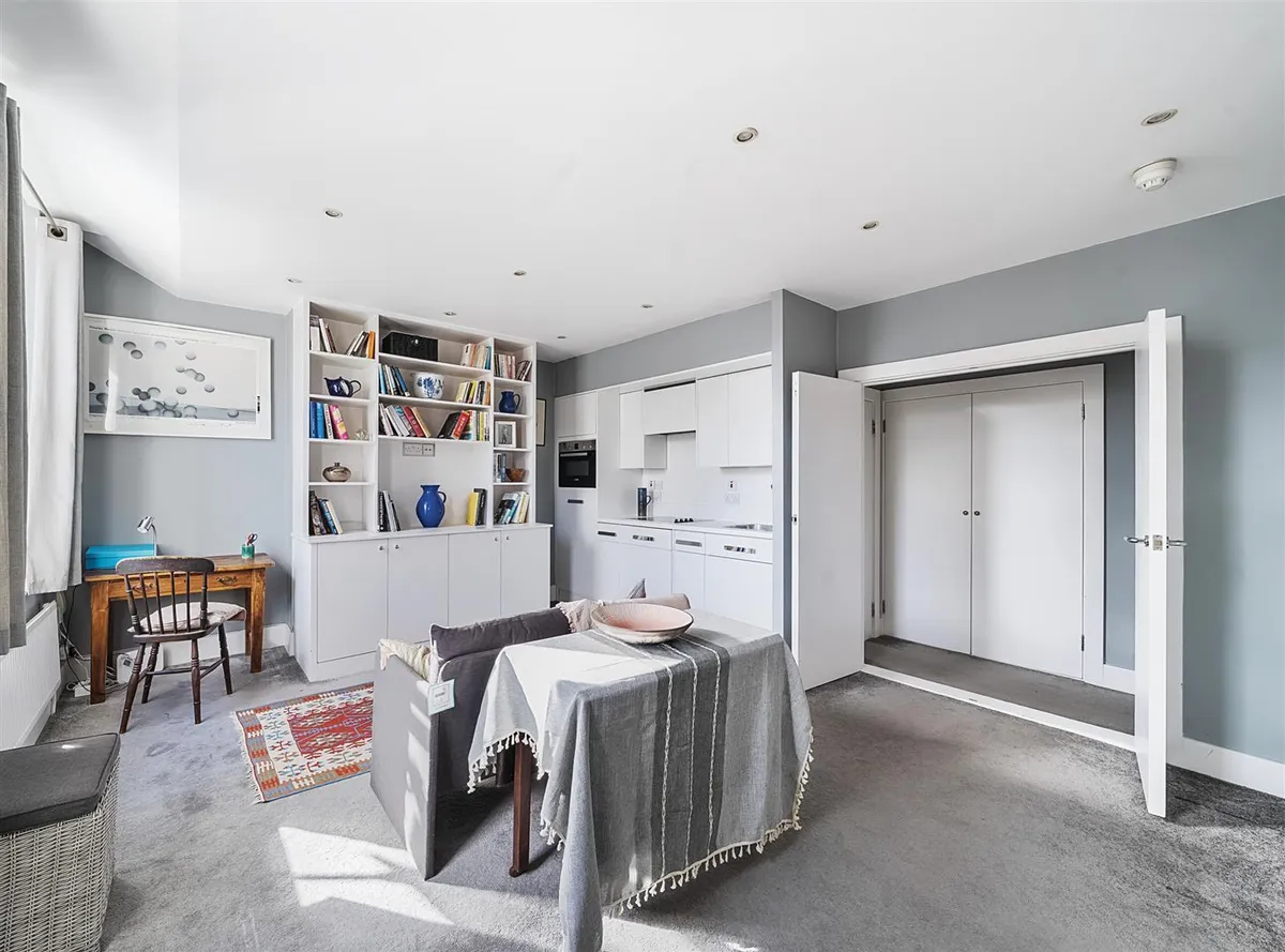 Brondesbury Road, London, NW6