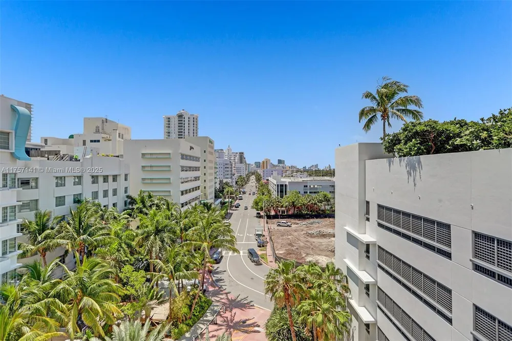 4401 Collins Ave, Miami Beach, FL 33140