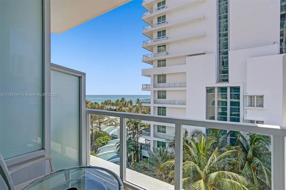 4401 Collins Ave, Miami Beach, FL 33140