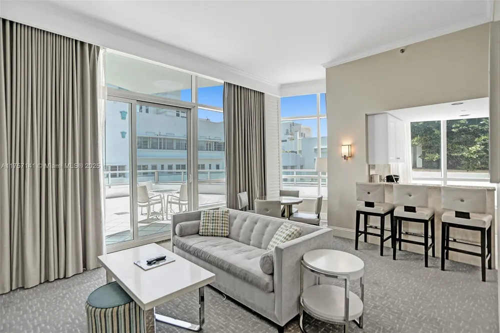 4401 Collins Ave, Miami Beach, FL 33140