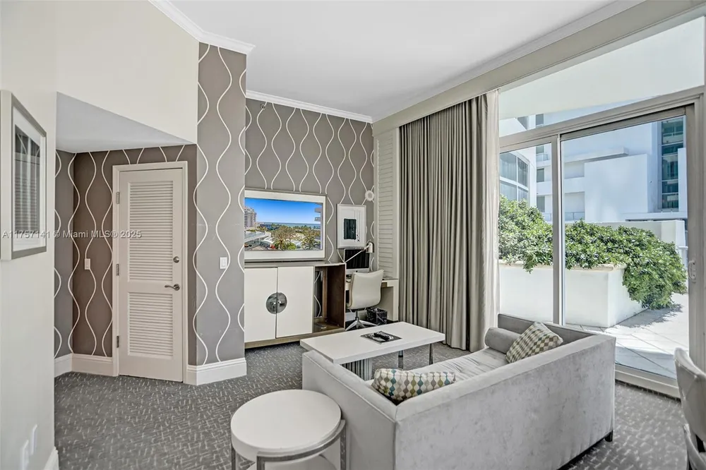 4401 Collins Ave, Miami Beach, FL 33140
